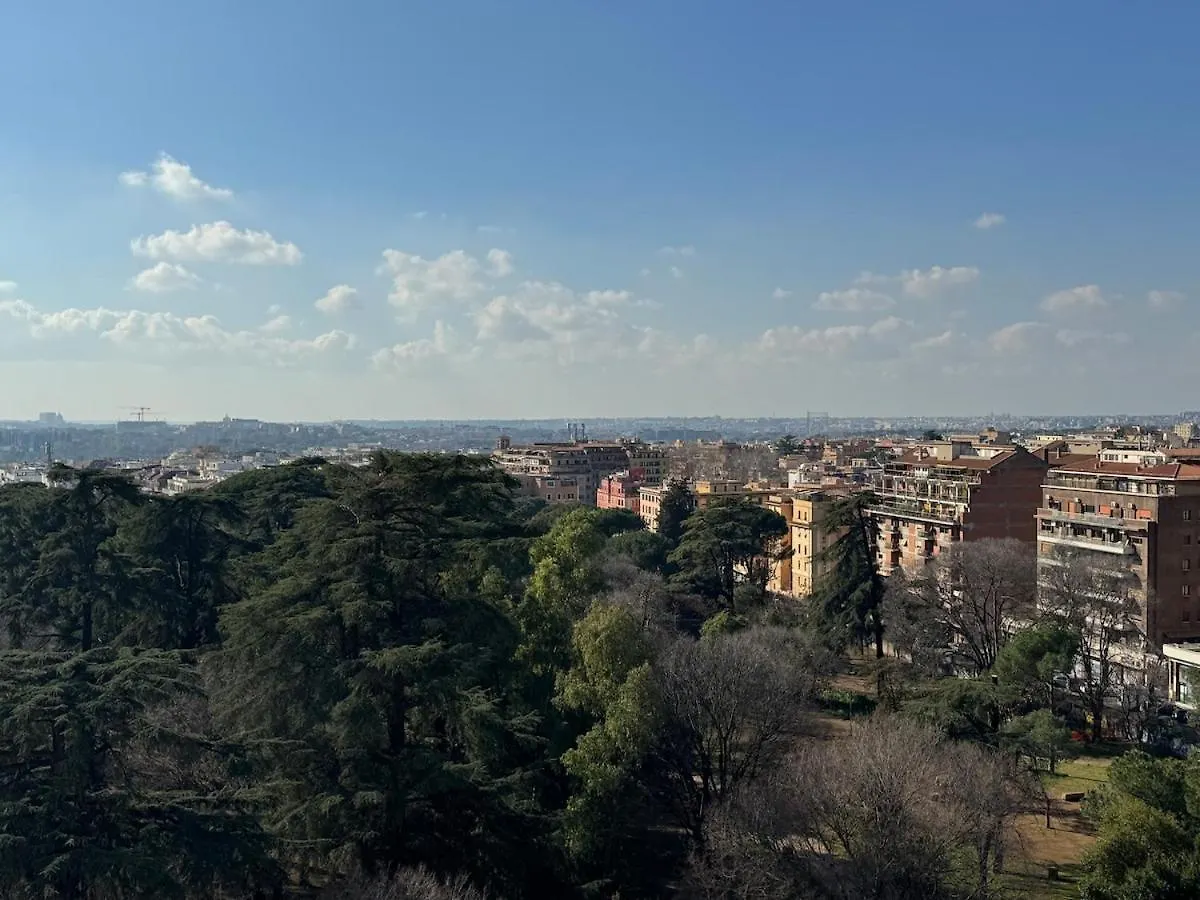 Rooftop Via Appia Nuova, Roma Appartement