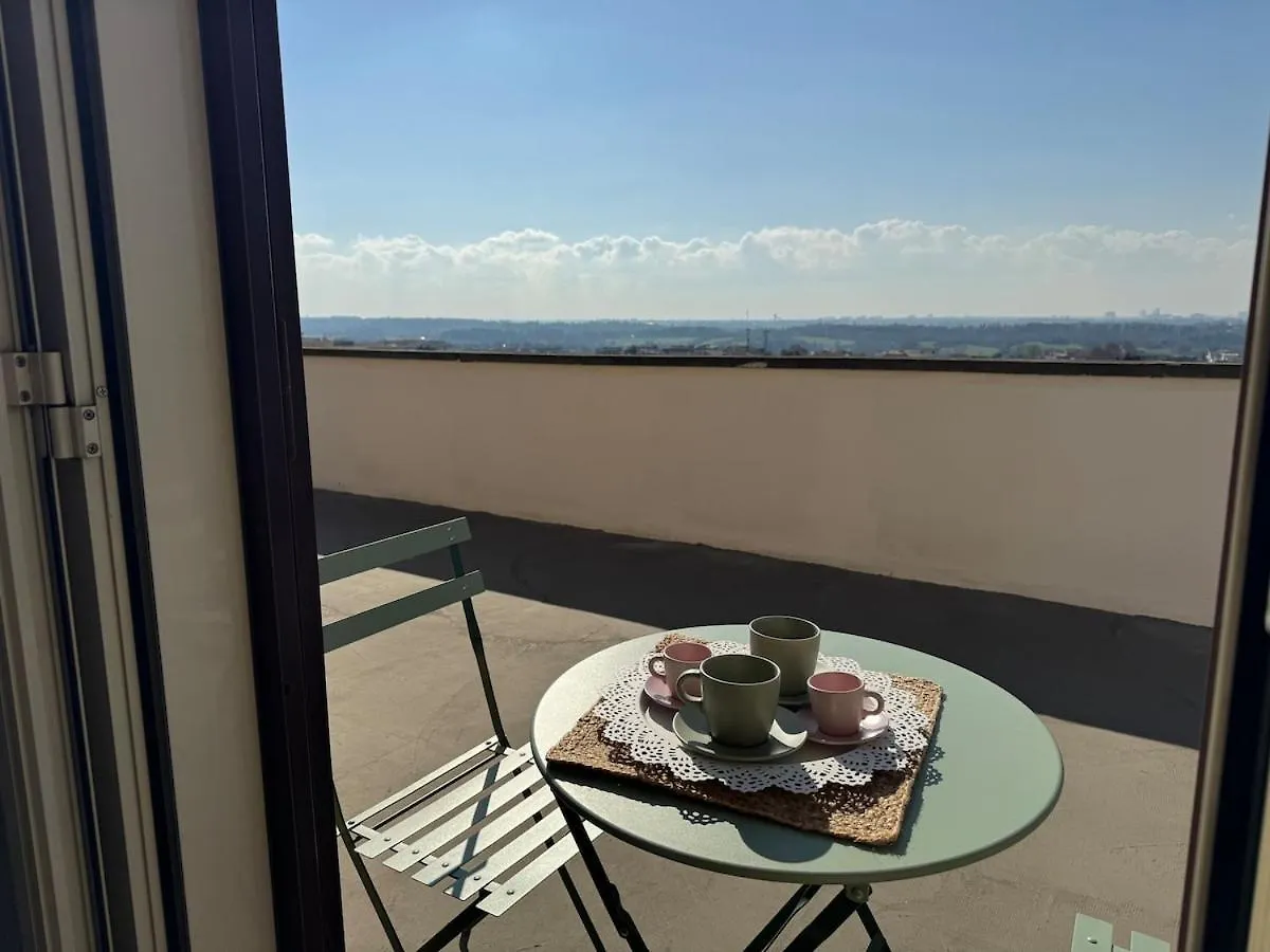 Apartment Rooftop Via Appia Nuova, Roma