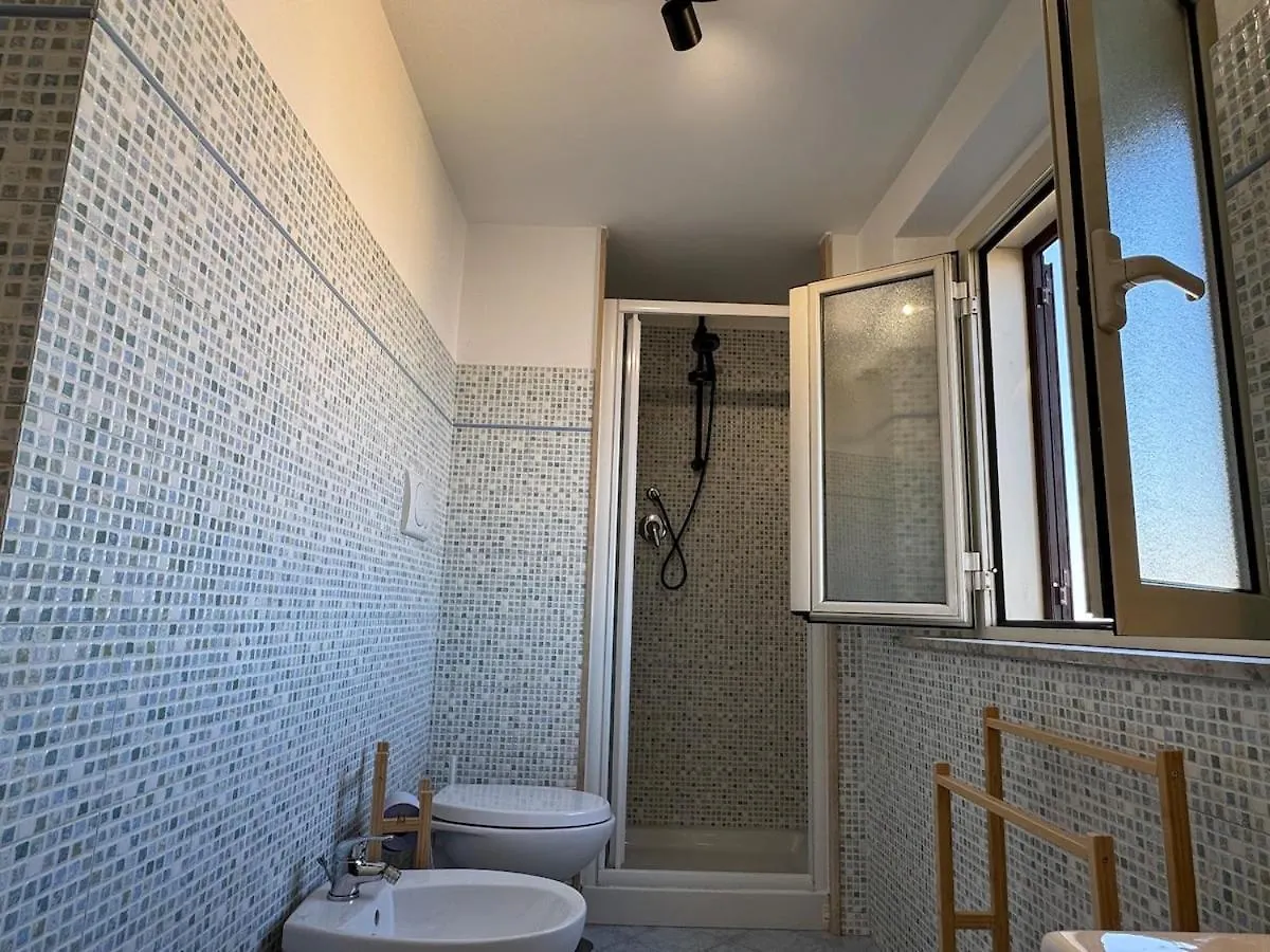 Apartment Rooftop Via Appia Nuova, Roma Italy
